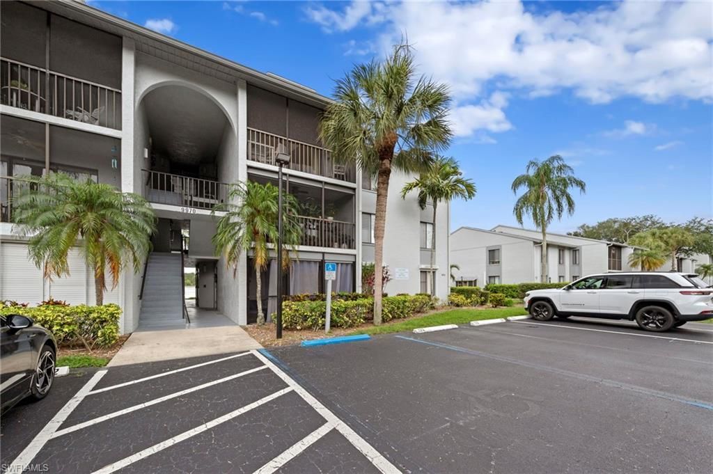9970 Sailview Ct, Unit 20, Fort Myers, FL 33905 Photo