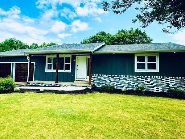 189 Mcintosh E, La Crescent, MN 55947