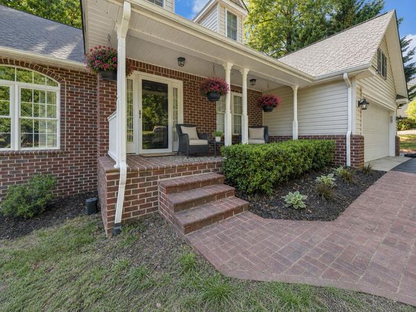 1425 Virginia Ridge DR, Hardy, VA 24101