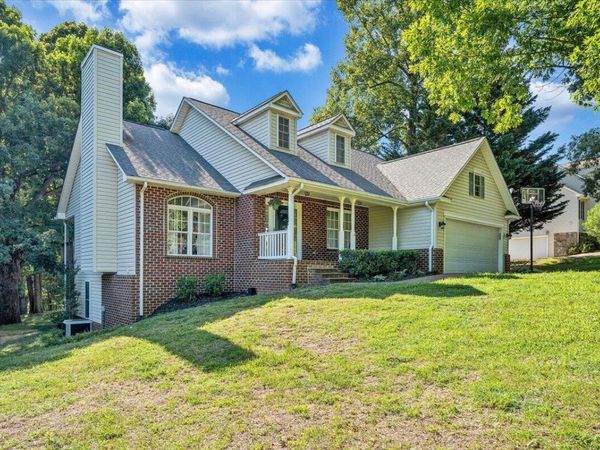 1425 Virginia Ridge DR, Hardy, VA 24101
