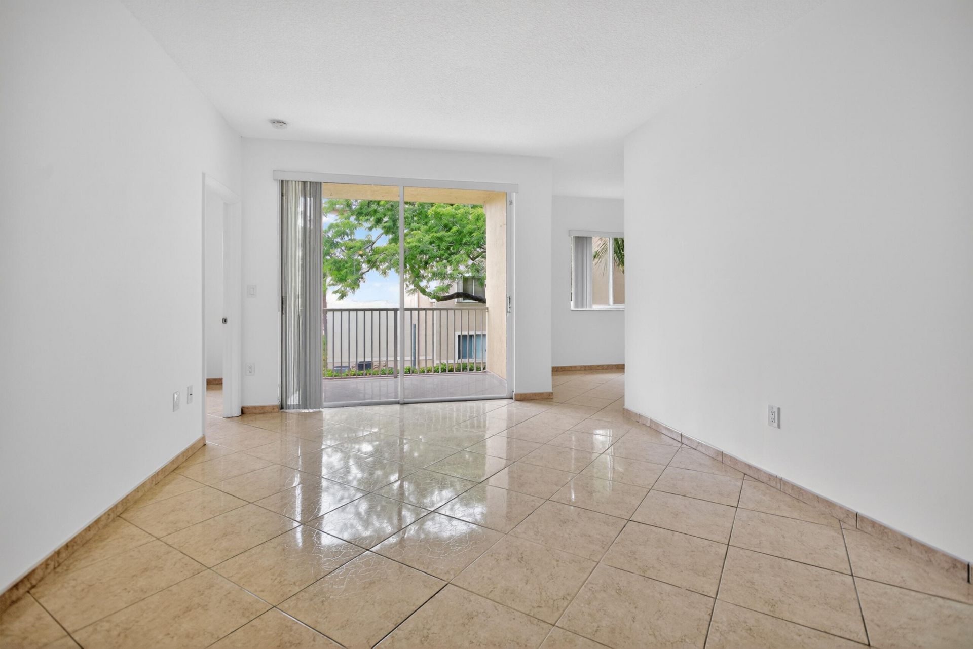 7085 Nova Drive, Unit 232, Davie, FL 33317 Photo