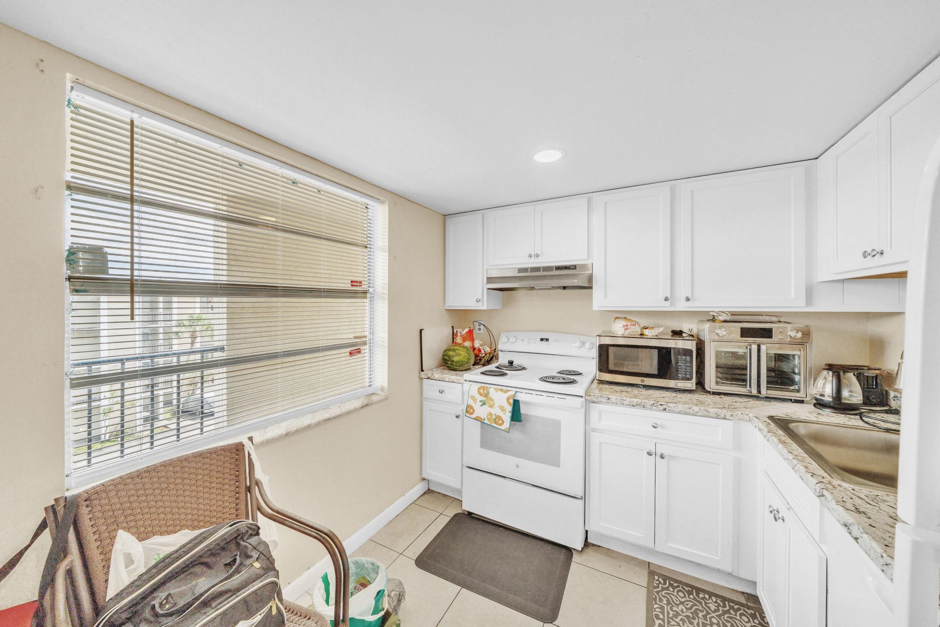 3001 NW 48th Avenue, Unit 439, Lauderdale Lakes, FL 33313 Photo
