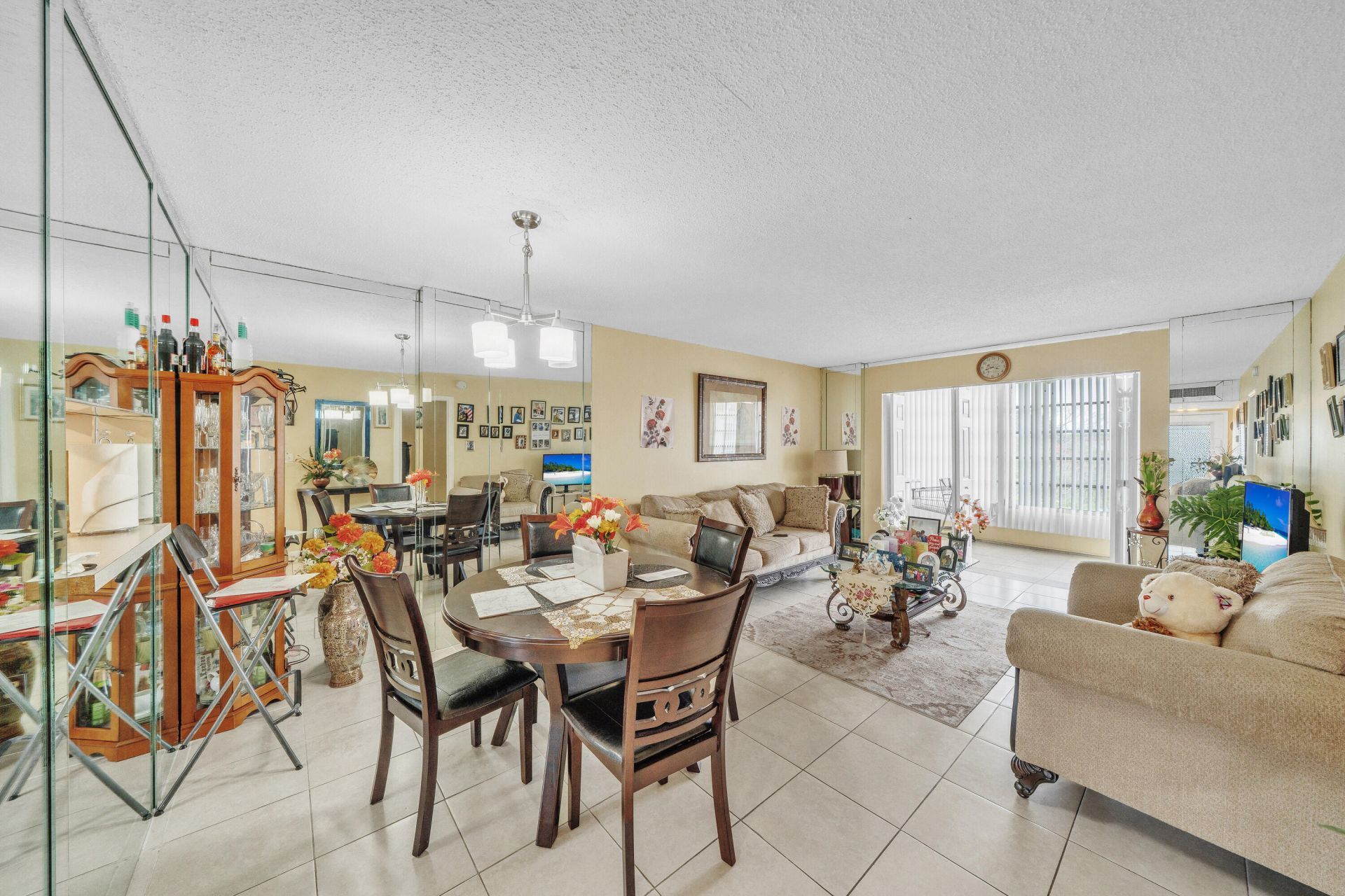 3001 NW 48th Avenue, Unit 439, Lauderdale Lakes, FL 33313 Photo