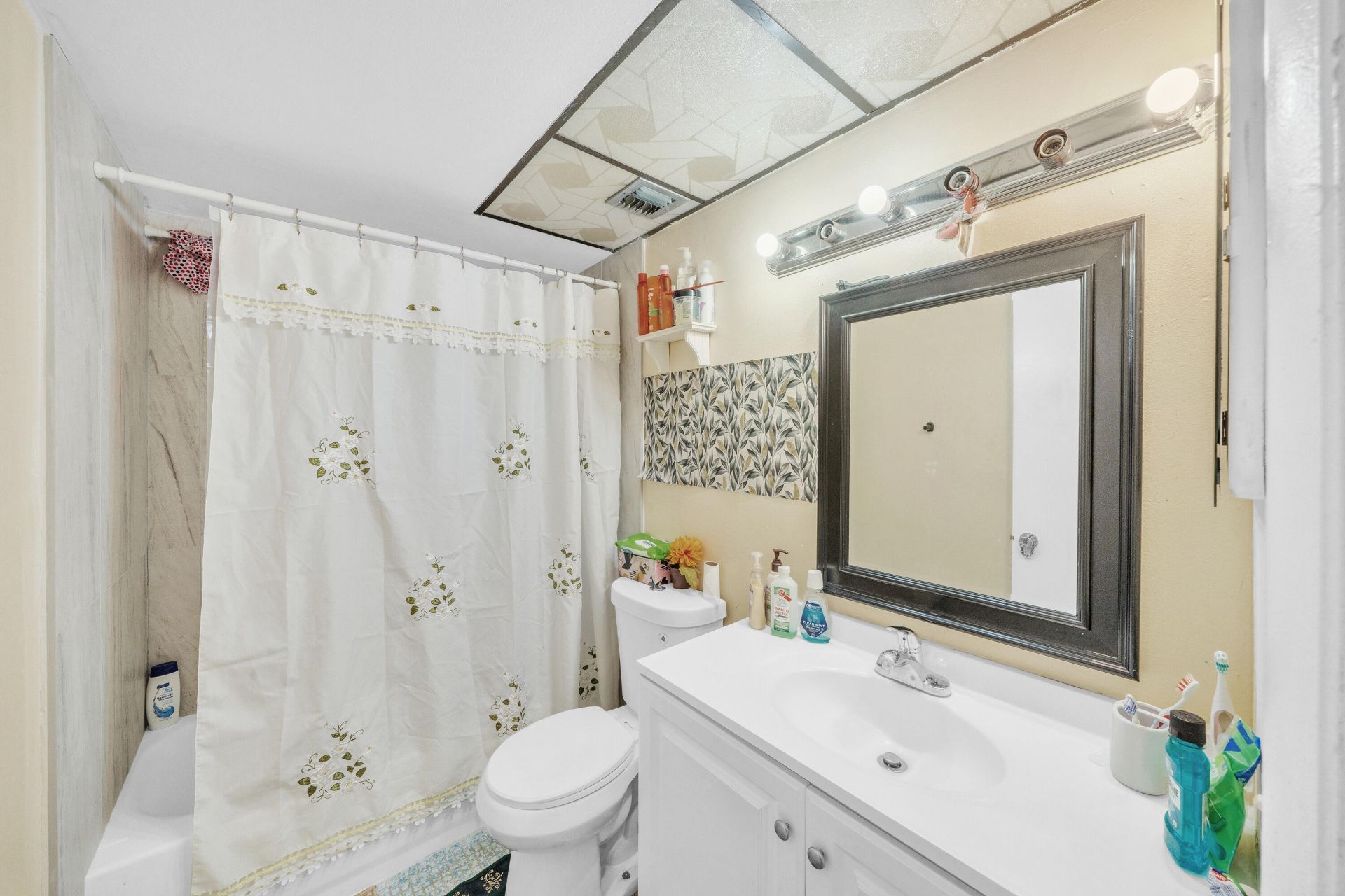 3001 NW 48th Avenue, Unit 439, Lauderdale Lakes, FL 33313 Photo