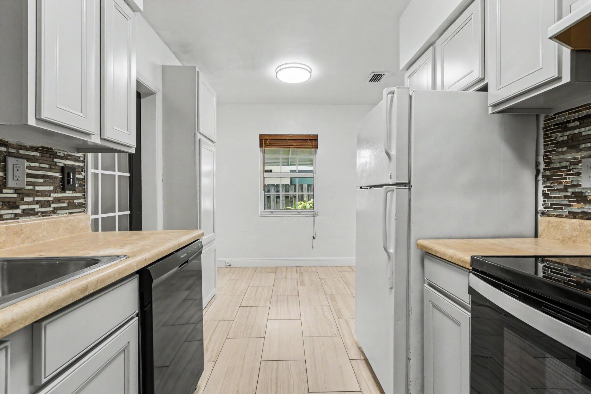 604 NE 14th Place, Fort Lauderdale, FL 33304 Photo