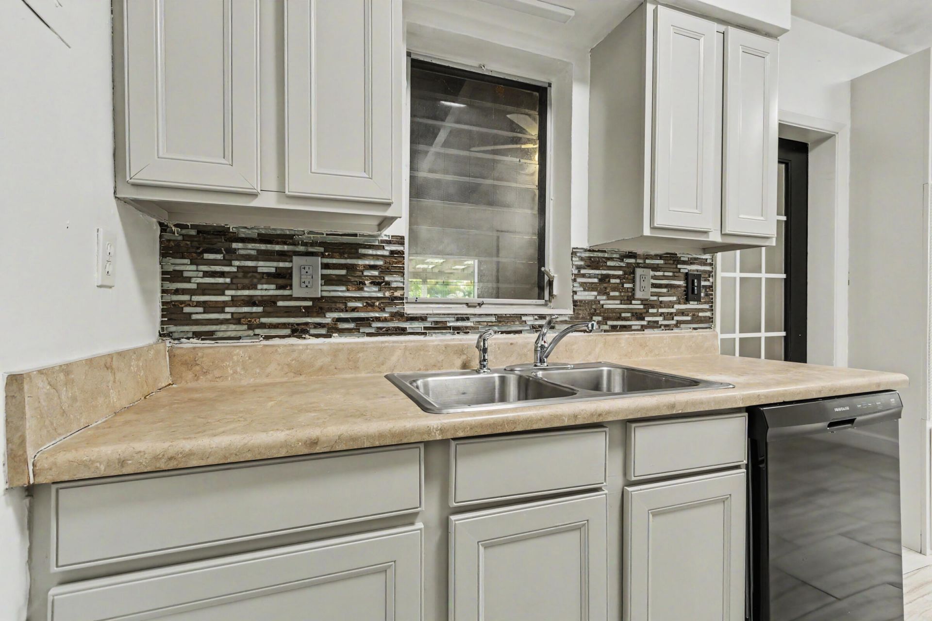 604 NE 14th Place, Fort Lauderdale, FL 33304 Photo