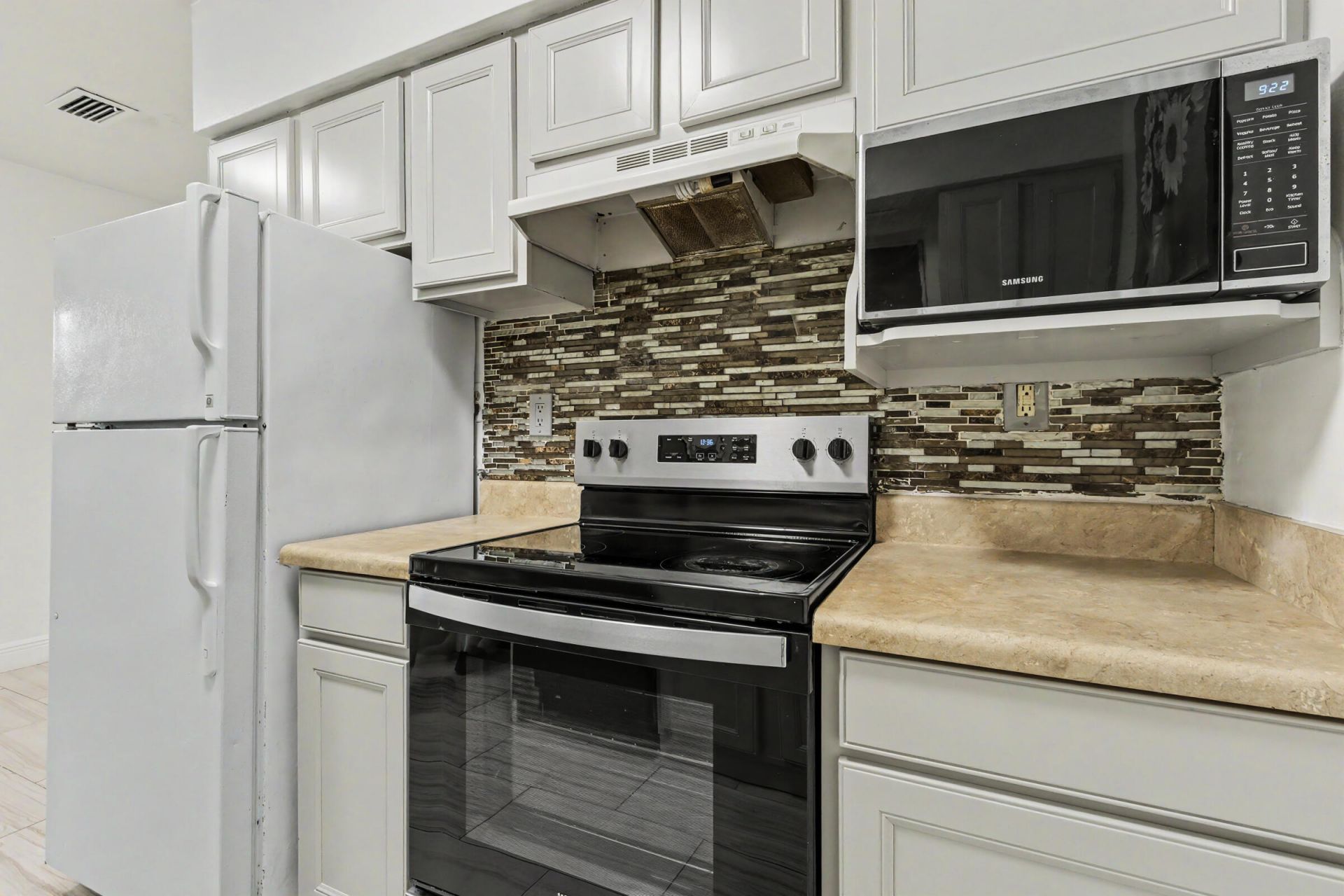 604 NE 14th Place, Fort Lauderdale, FL 33304 Photo
