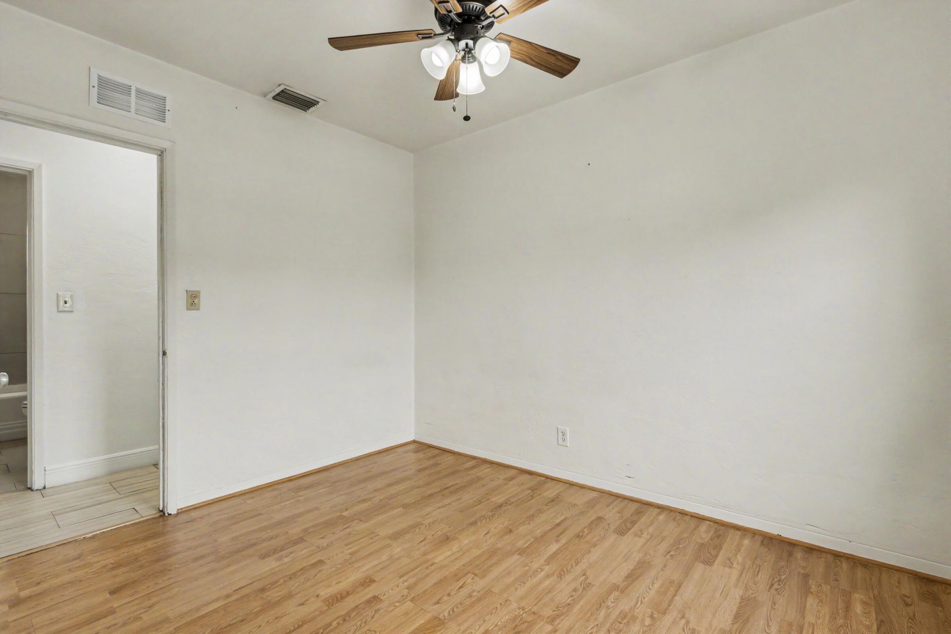 604 NE 14th Place, Fort Lauderdale, FL 33304 Photo