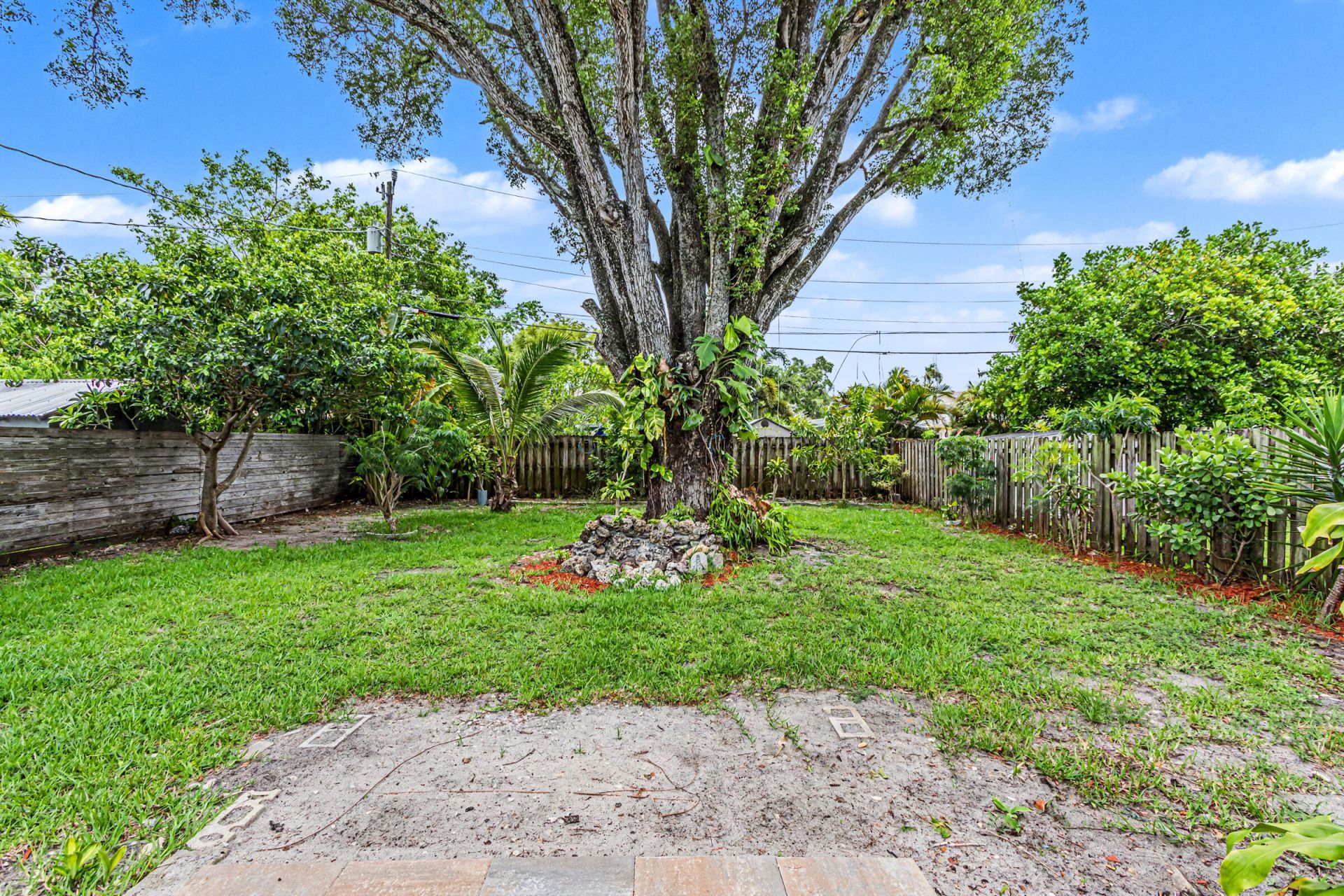 604 NE 14th Place, Fort Lauderdale, FL 33304 Photo