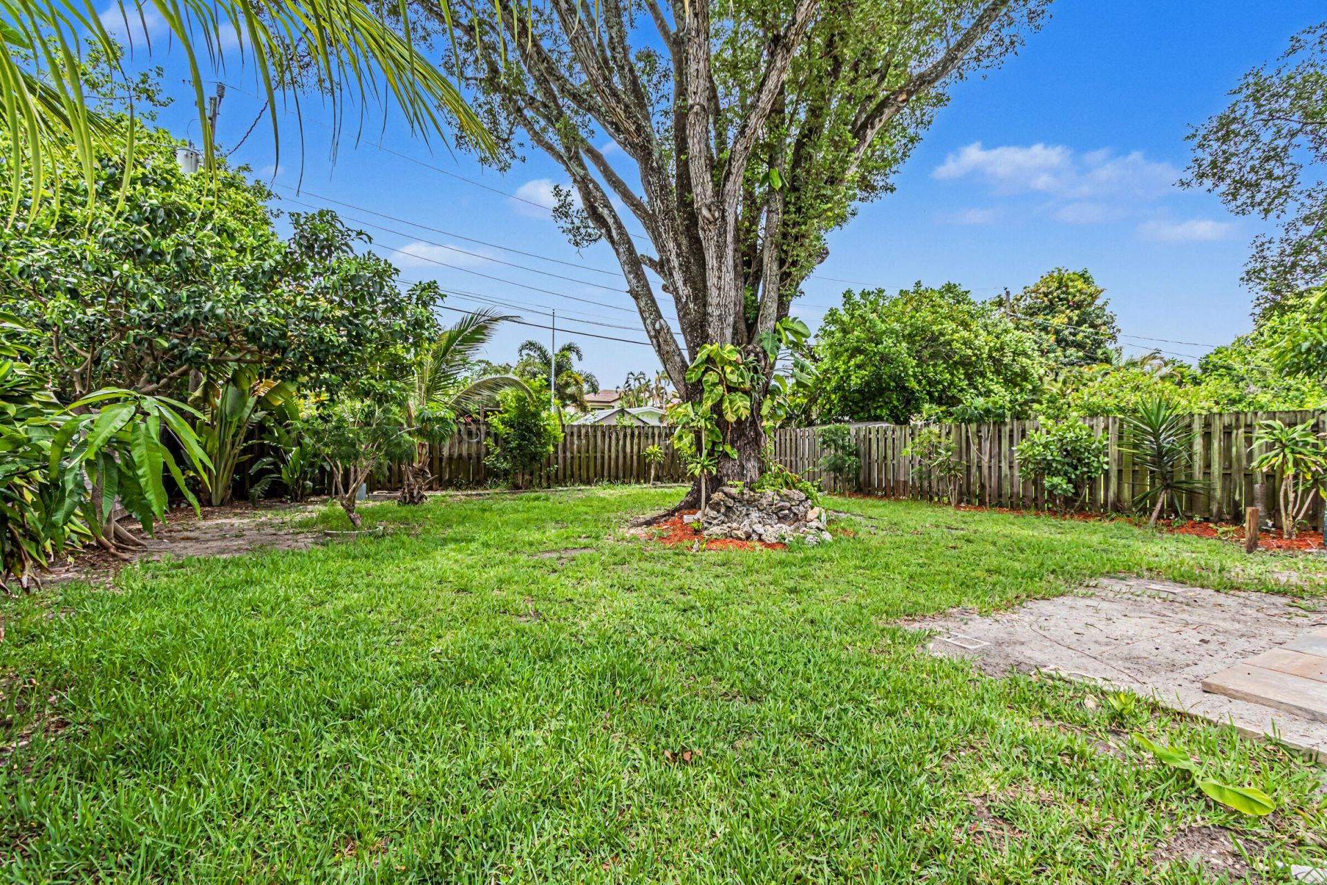 604 NE 14th Place, Fort Lauderdale, FL 33304 Photo