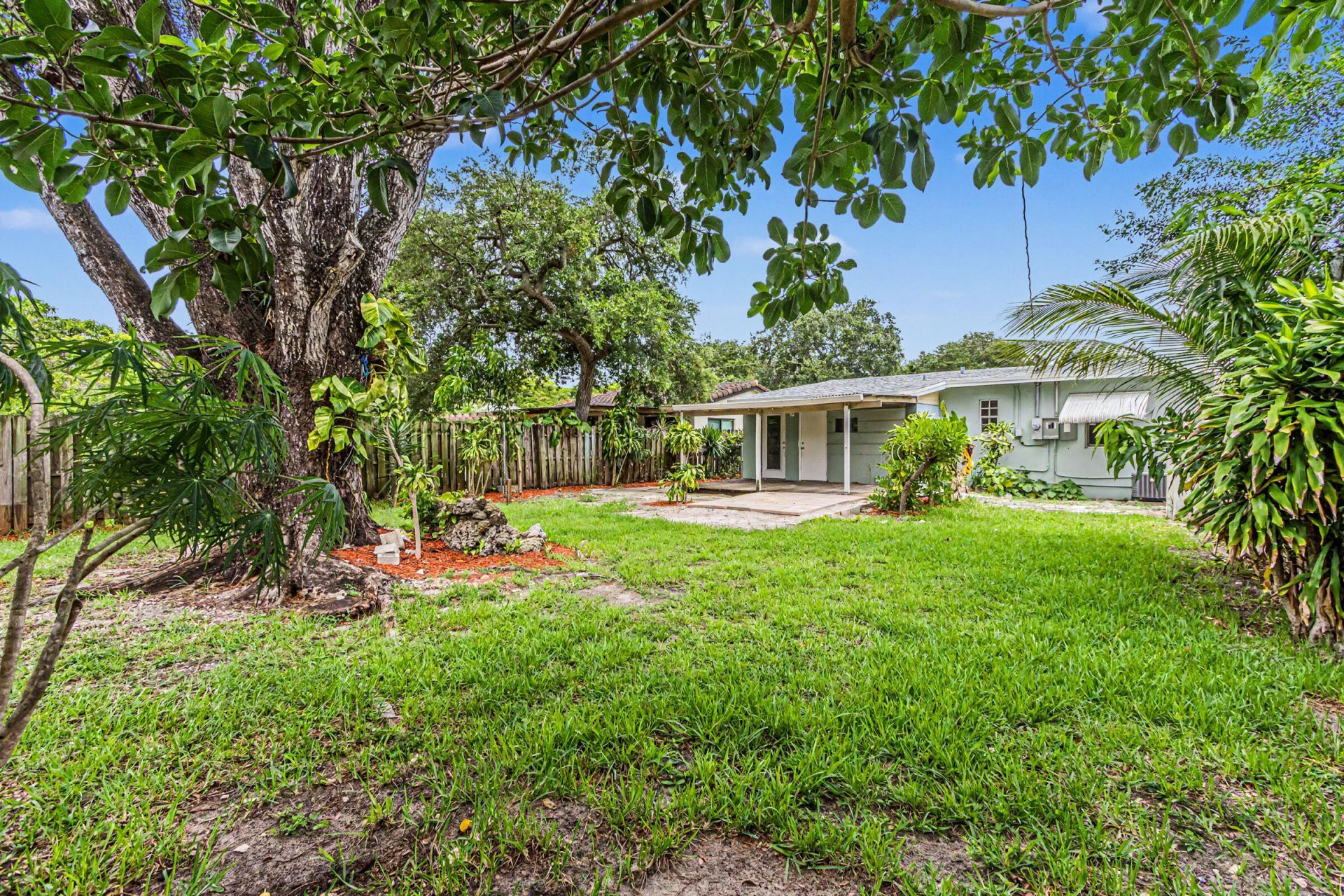 604 NE 14th Place, Fort Lauderdale, FL 33304 Photo