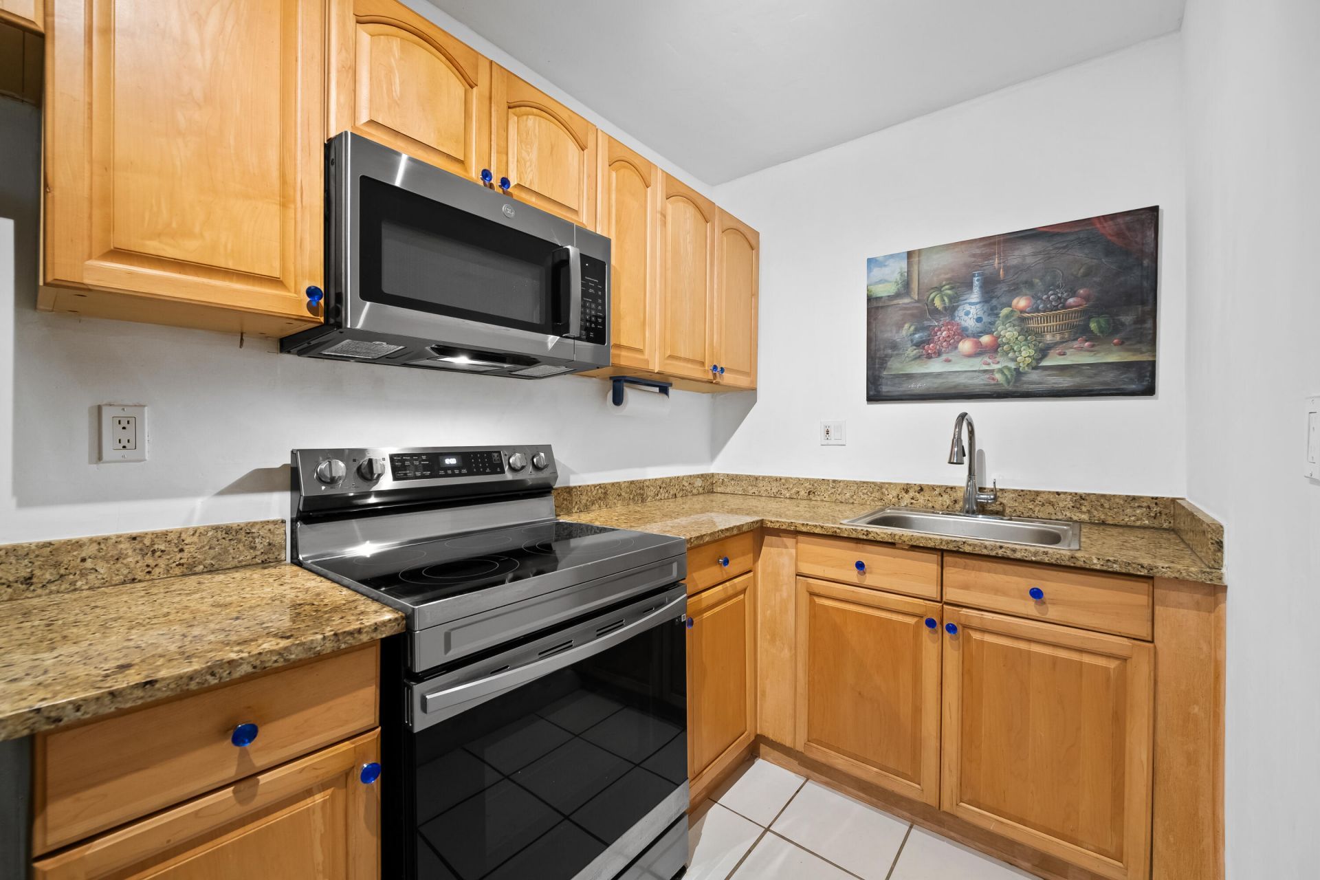 720 Orton Avenue, Unit 402, Fort Lauderdale, FL 33304 Photo