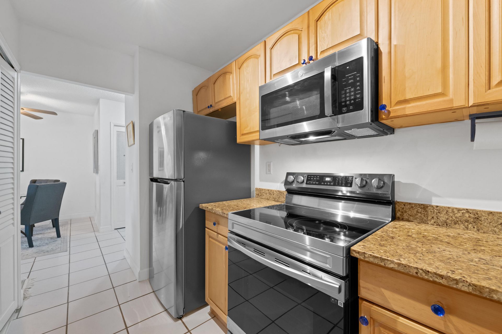 720 Orton Avenue, Unit 402, Fort Lauderdale, FL 33304 Photo