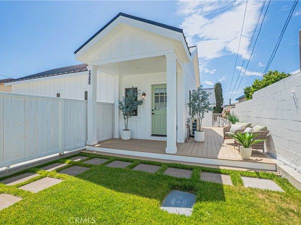 228 B Arena Street, El Segundo, CA 90245