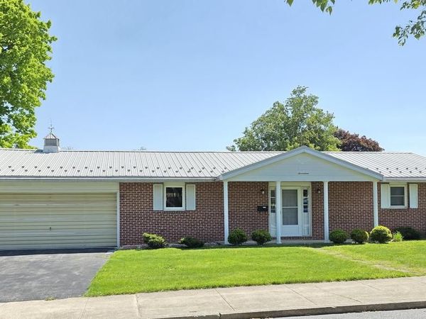 17 OAKLAWN BOULEVARD , EPHRATA, PA 17522