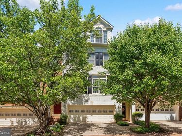 7489 CARRIAGE HILLS DRIVE , MCLEAN, VA 22102