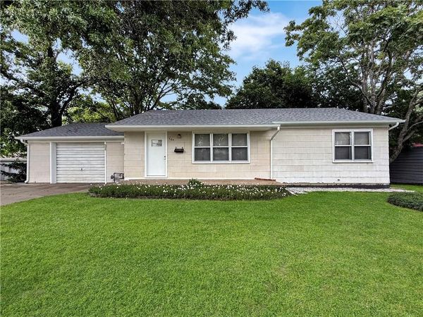 504 W 22nd Street, Higginsville, MO 64037