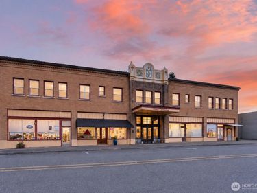 69 Main Street , Cathlamet, WA 98612