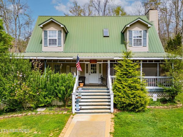 117 Watkins Lane, Jacksboro, TN 37757