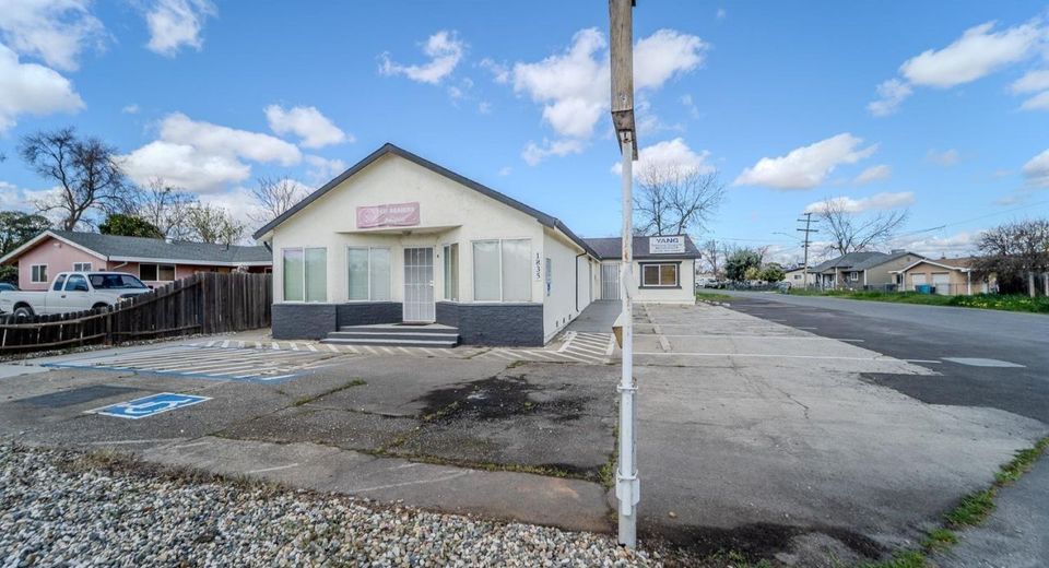 1835 N Beale Rd, Marysville, CA 95901 Photo