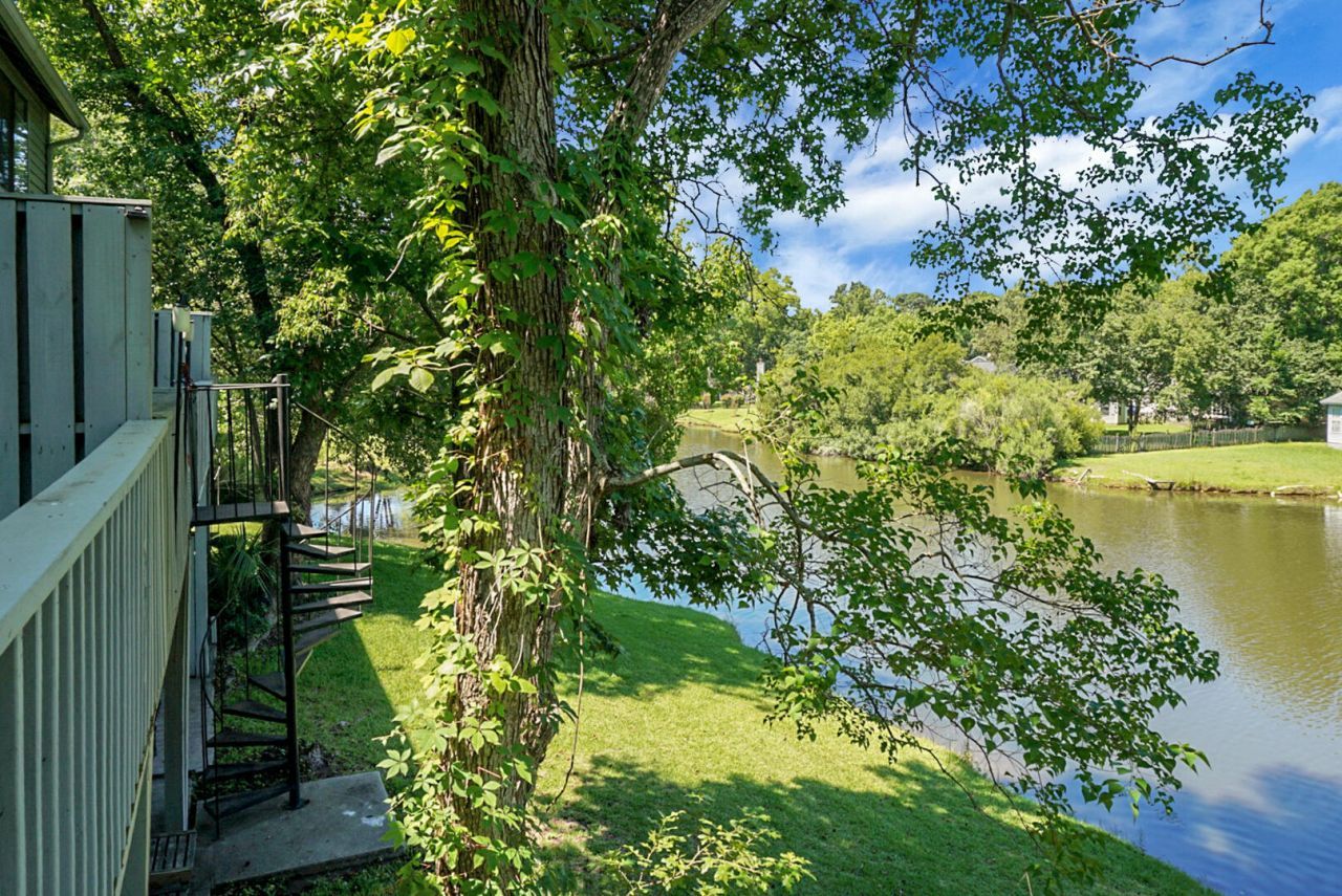 8483 Yadkin Circle Photo 15