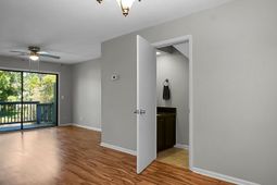 8483 Yadkin Circle photo 4