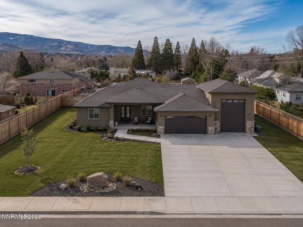 4045 Lakeside Drive, Reno, NV 89509