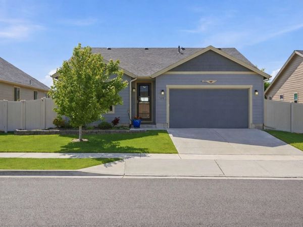 7010 S S. Harlow Rd, Cheney, WA 99004