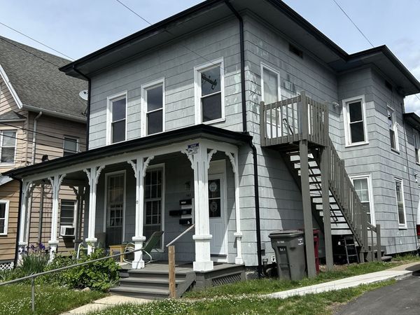 163 Meadow , Unit 2 R, Naugatuck, CT 06770