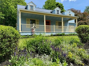 923 Cumberland Avenue , Syracuse, NY 13210