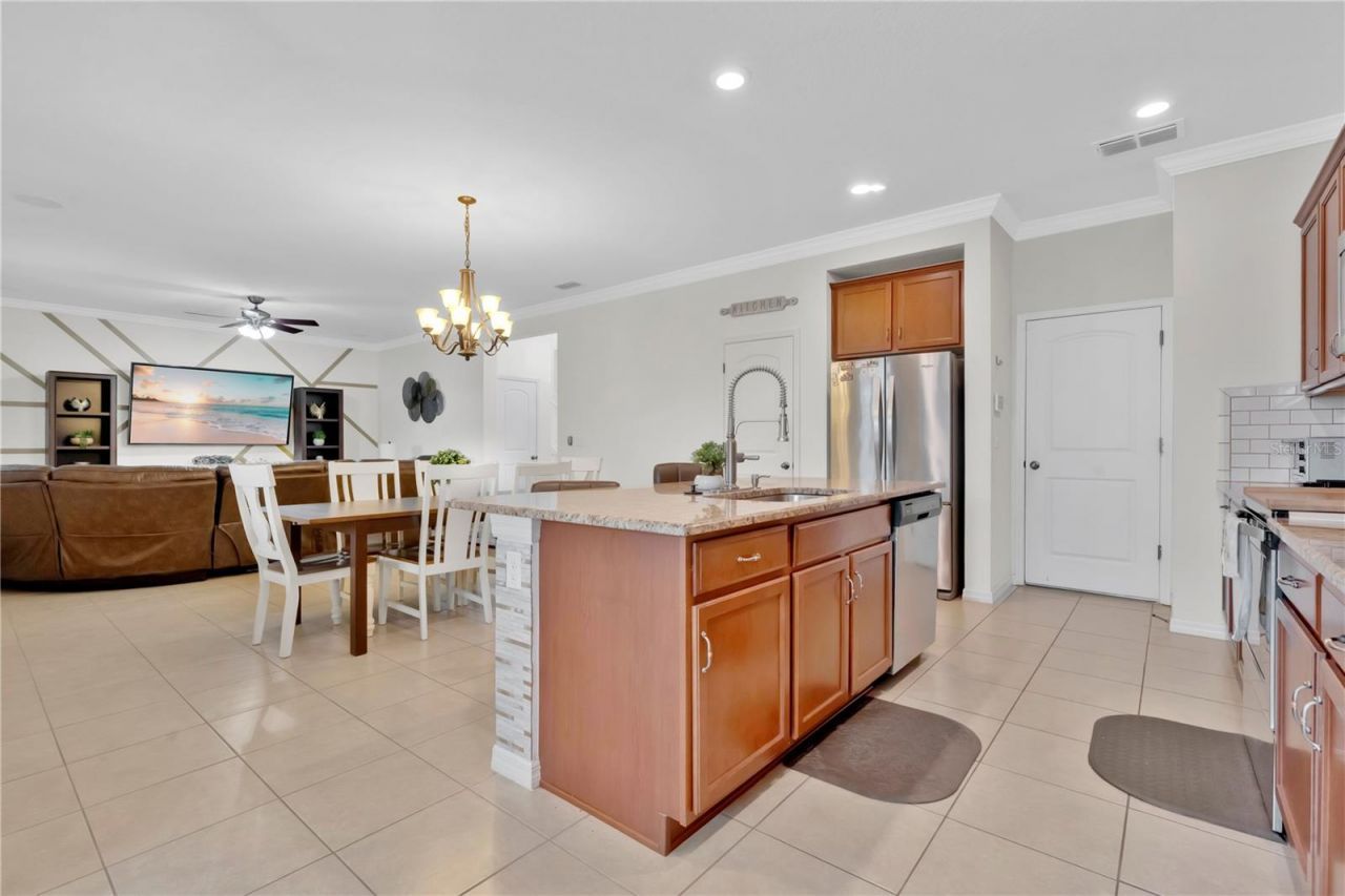 11511 Southern Creek Drive, Gibsonton, FL 33534 Photo