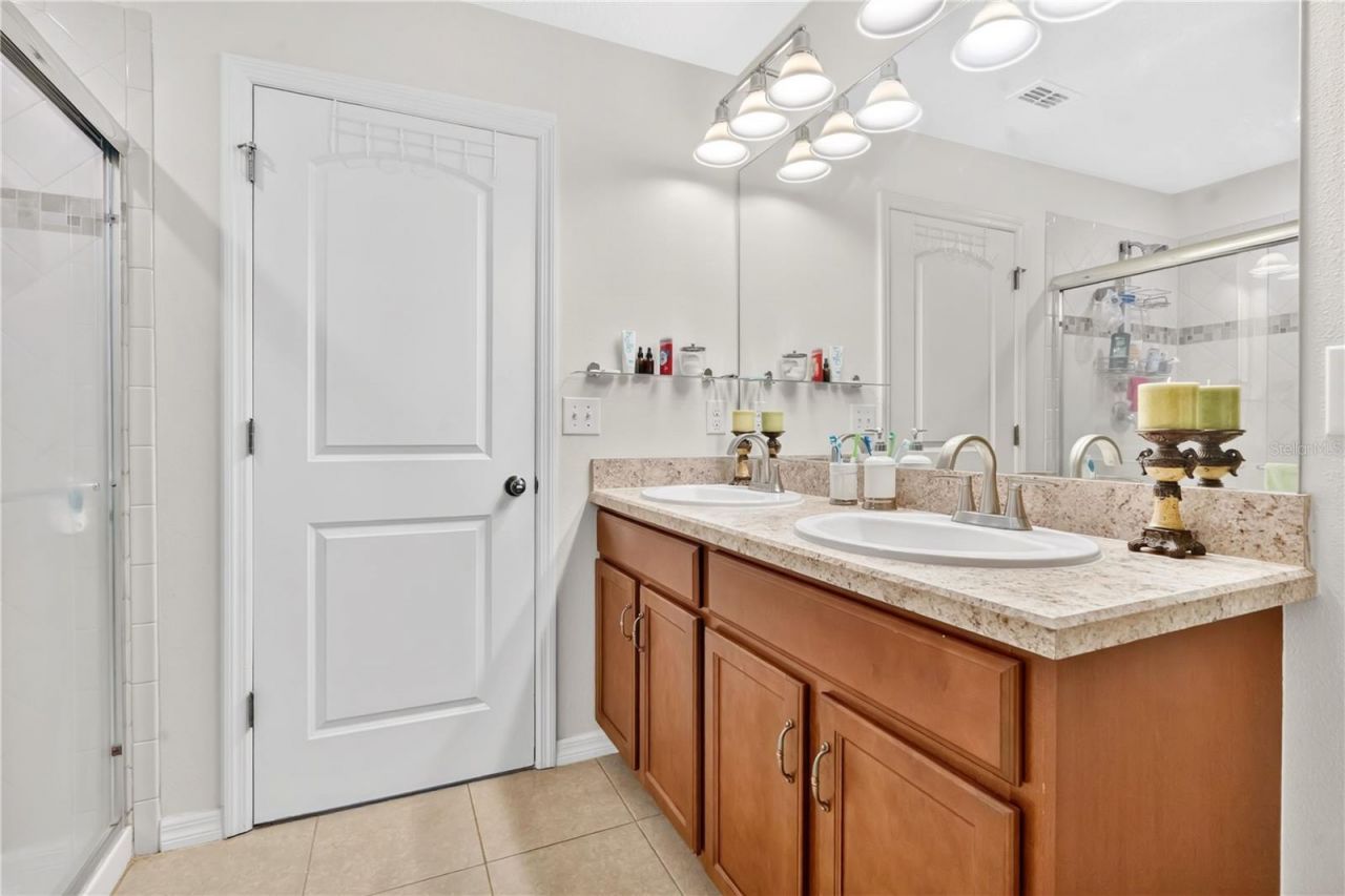 11511 Southern Creek Drive, Gibsonton, FL 33534 Photo