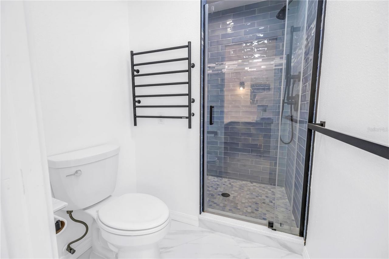 12399 Oaks Lane, Seminole, FL 33772 Photo