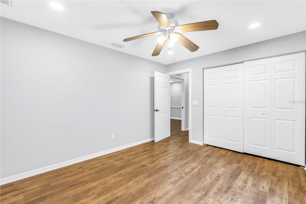 12399 Oaks Lane, Seminole, FL 33772 Photo