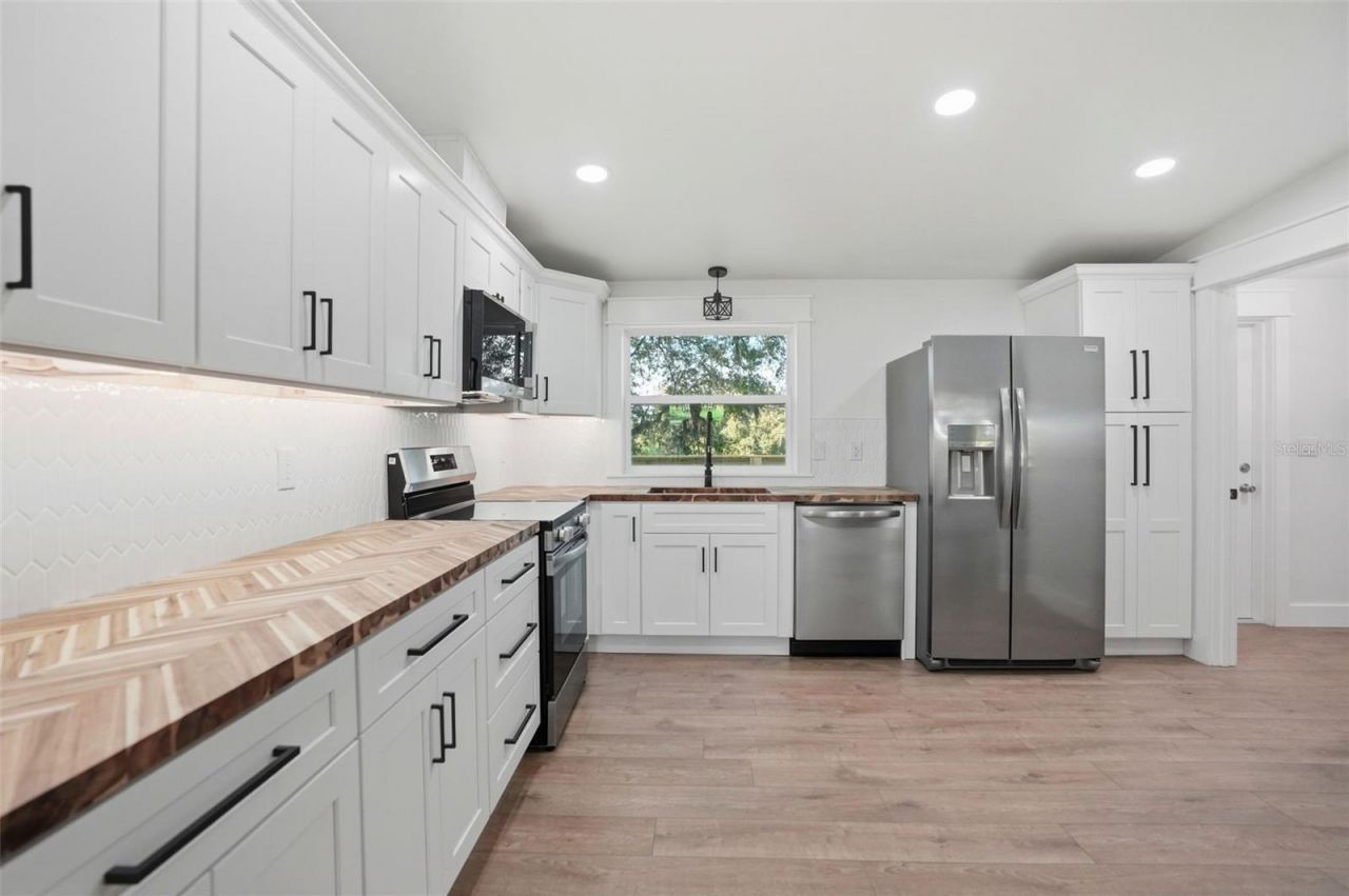 28470 Soaring Hawk Lane, Brooksville, FL 34602 Photo