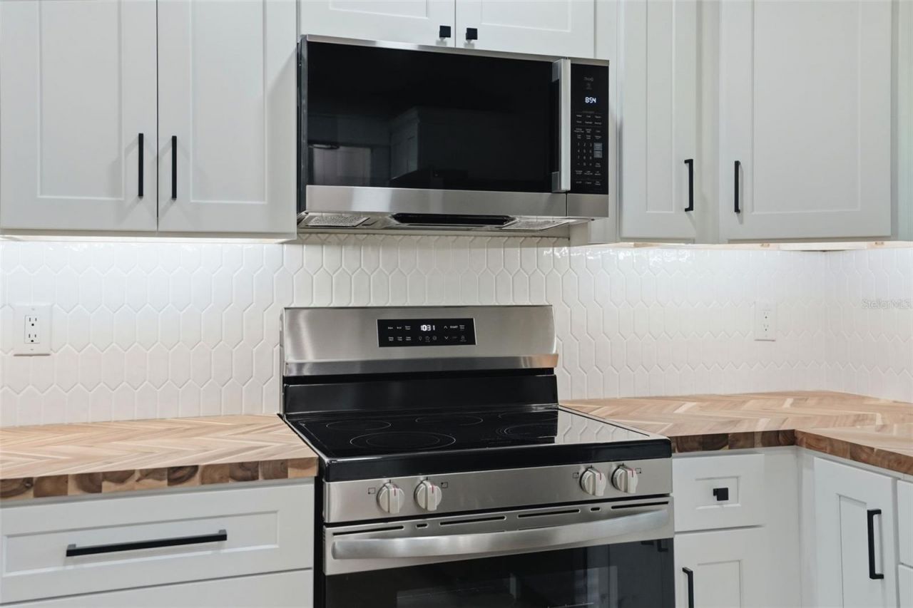 28470 Soaring Hawk Lane, Brooksville, FL 34602 Photo