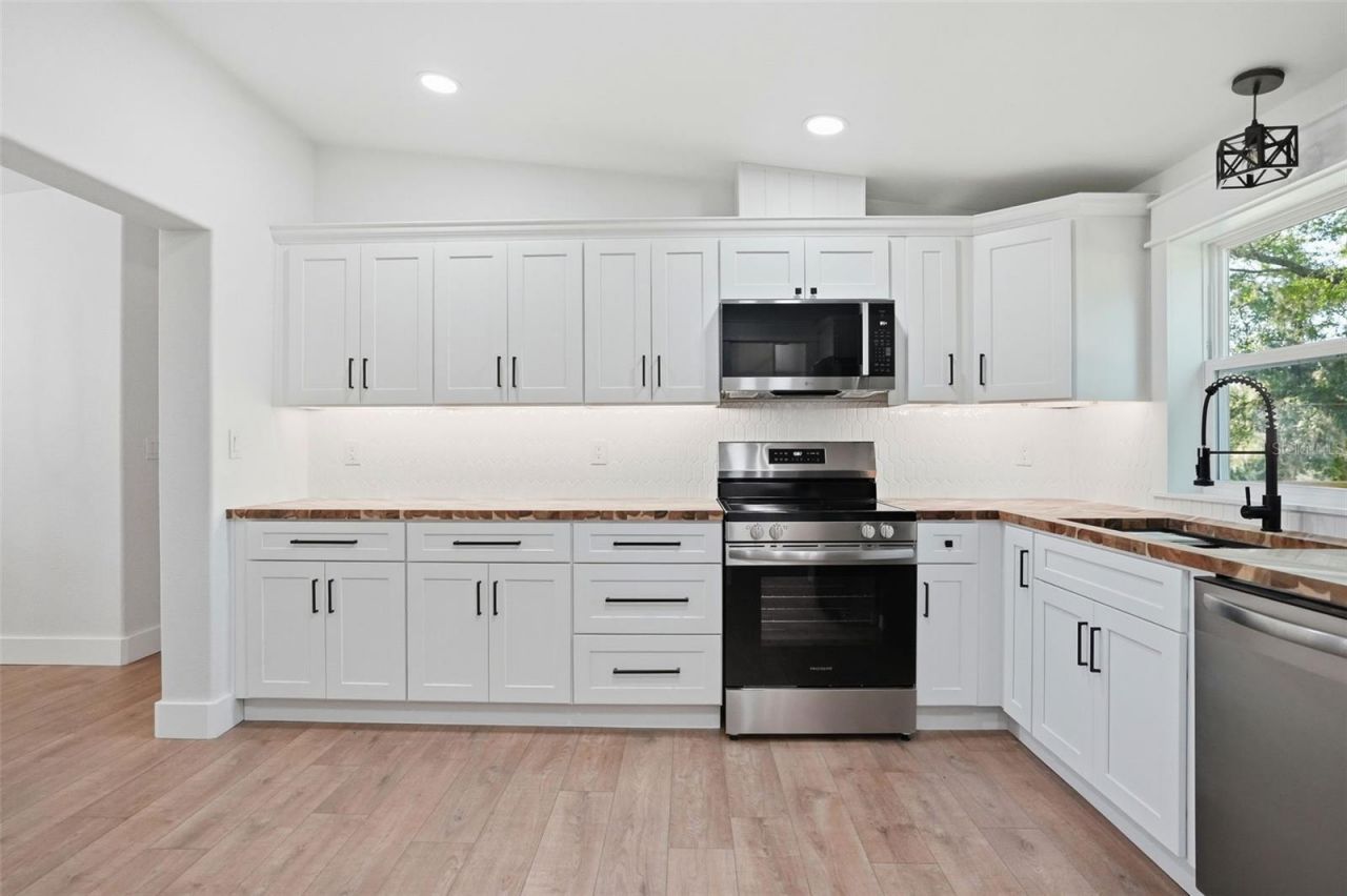 28470 Soaring Hawk Lane, Brooksville, FL 34602 Photo