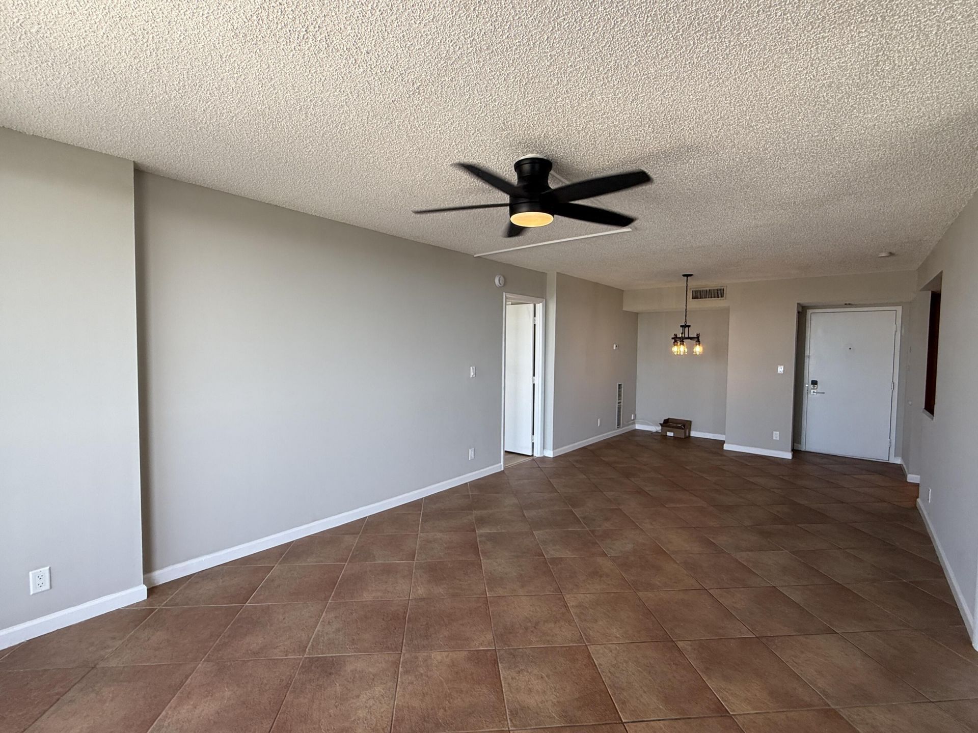 531 N Ocean Boulevard, Unit 1805, Pompano Beach, FL 33062 Photo