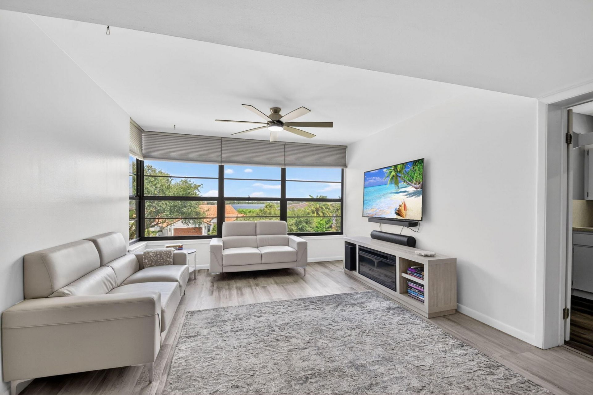 3516 Whitehall Drive, Unit 301, West Palm Beach, FL 33401 Photo