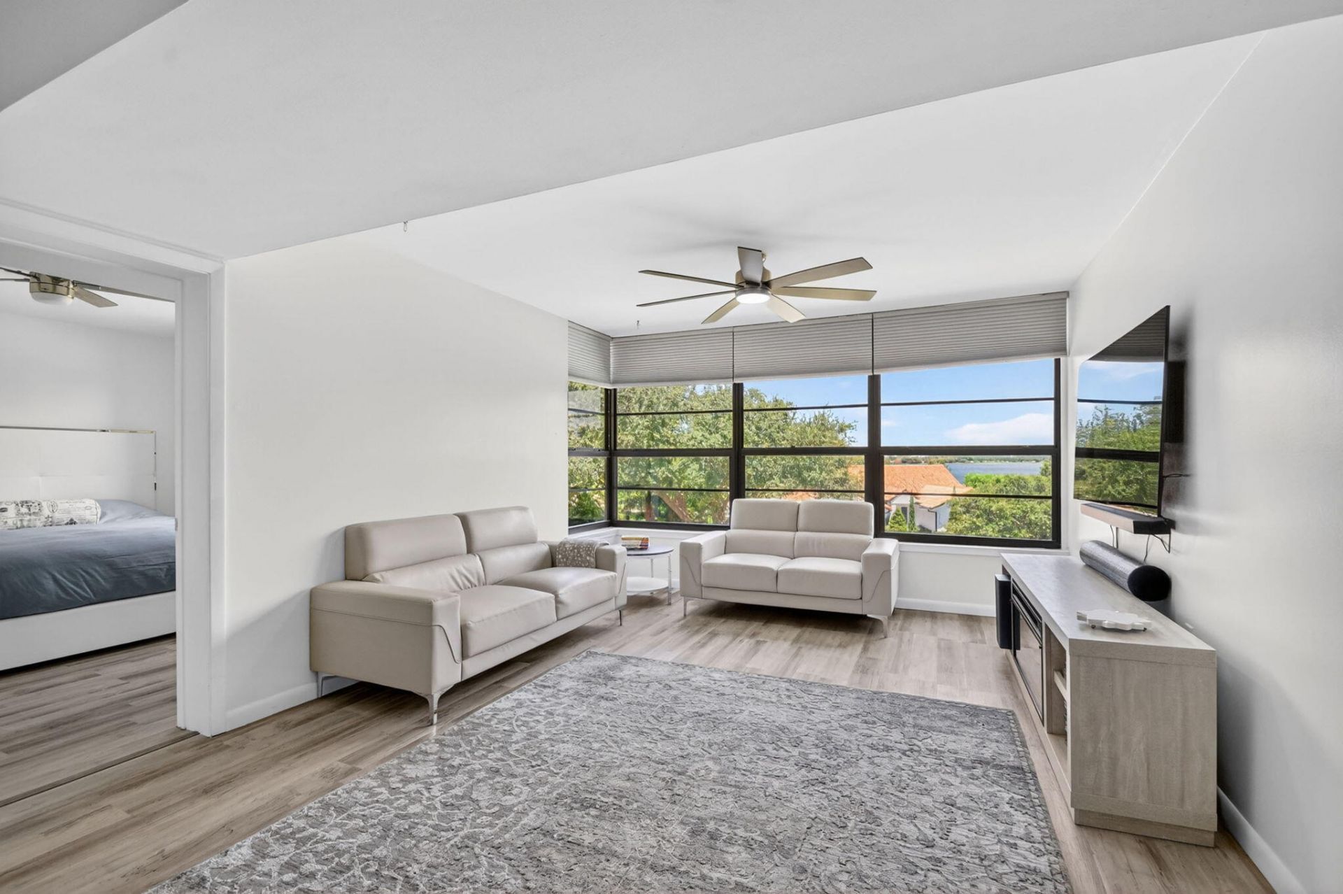 3516 Whitehall Drive, Unit 301, West Palm Beach, FL 33401 Photo