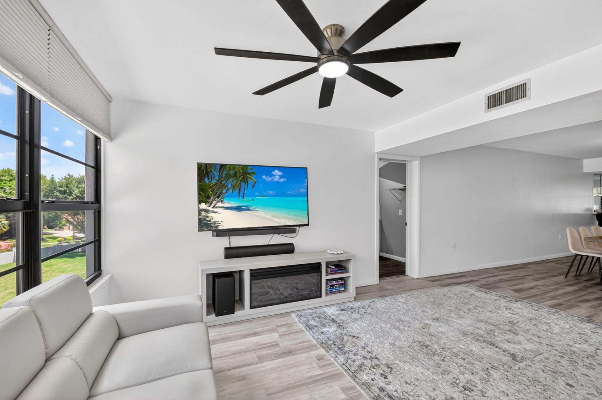3516 Whitehall Drive, Unit 301, West Palm Beach, FL 33401 Photo