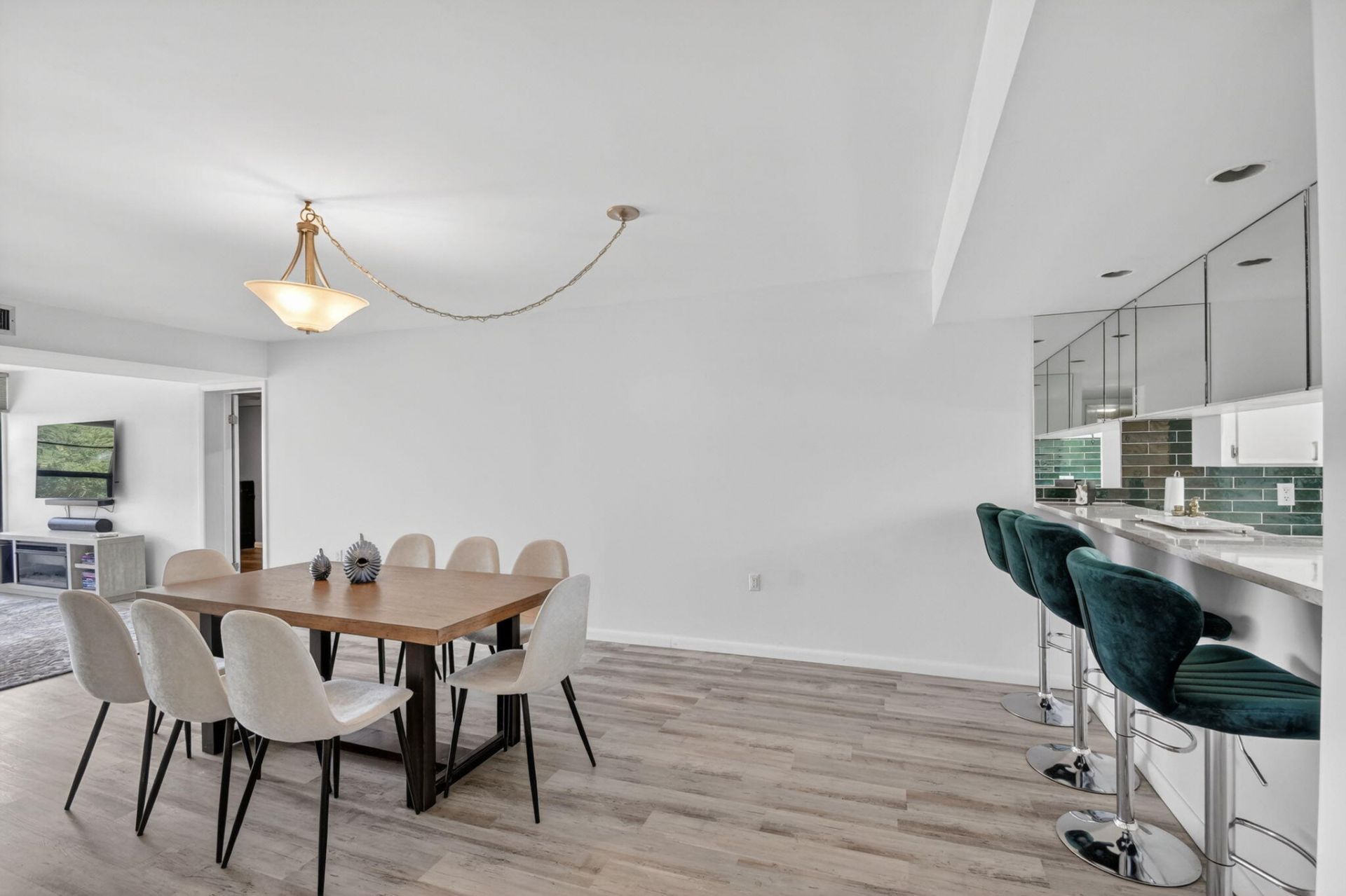 3516 Whitehall Drive, Unit 301, West Palm Beach, FL 33401 Photo