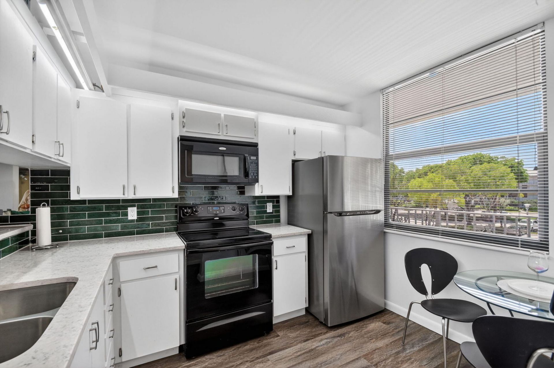 3516 Whitehall Drive, Unit 301, West Palm Beach, FL 33401 Photo