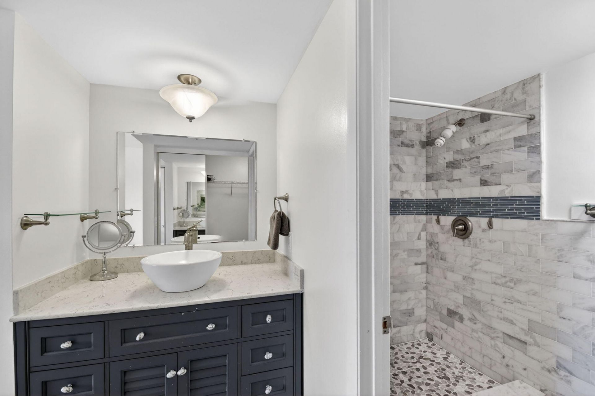 3516 Whitehall Drive, Unit 301, West Palm Beach, FL 33401 Photo