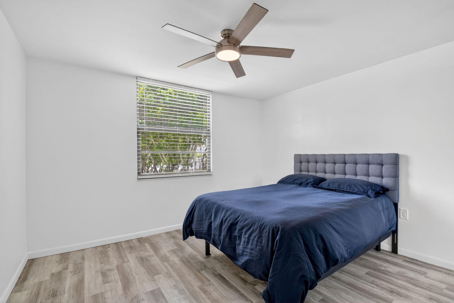3516 Whitehall Drive, Unit 301, West Palm Beach, FL 33401 Photo