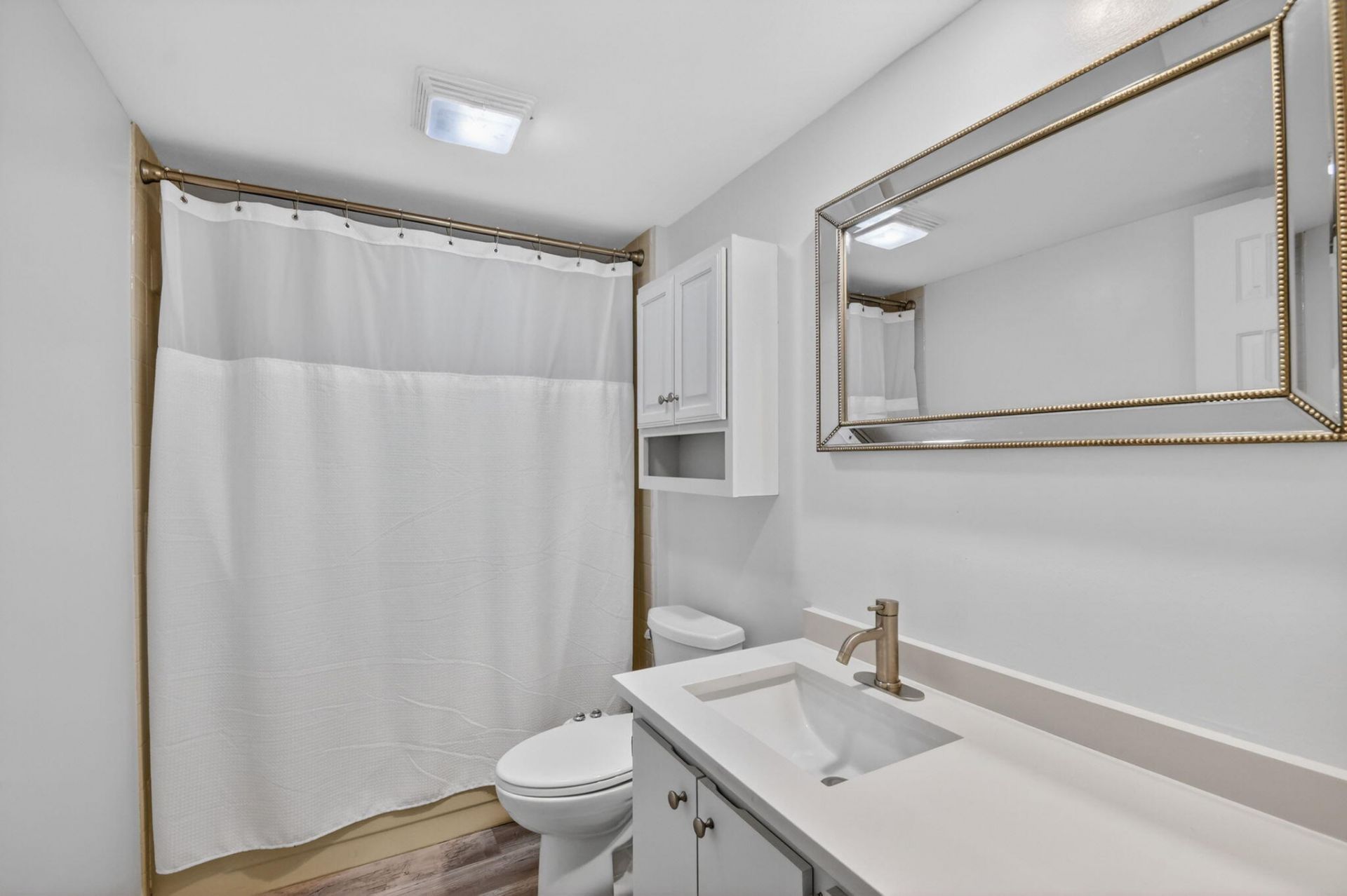3516 Whitehall Drive, Unit 301, West Palm Beach, FL 33401 Photo
