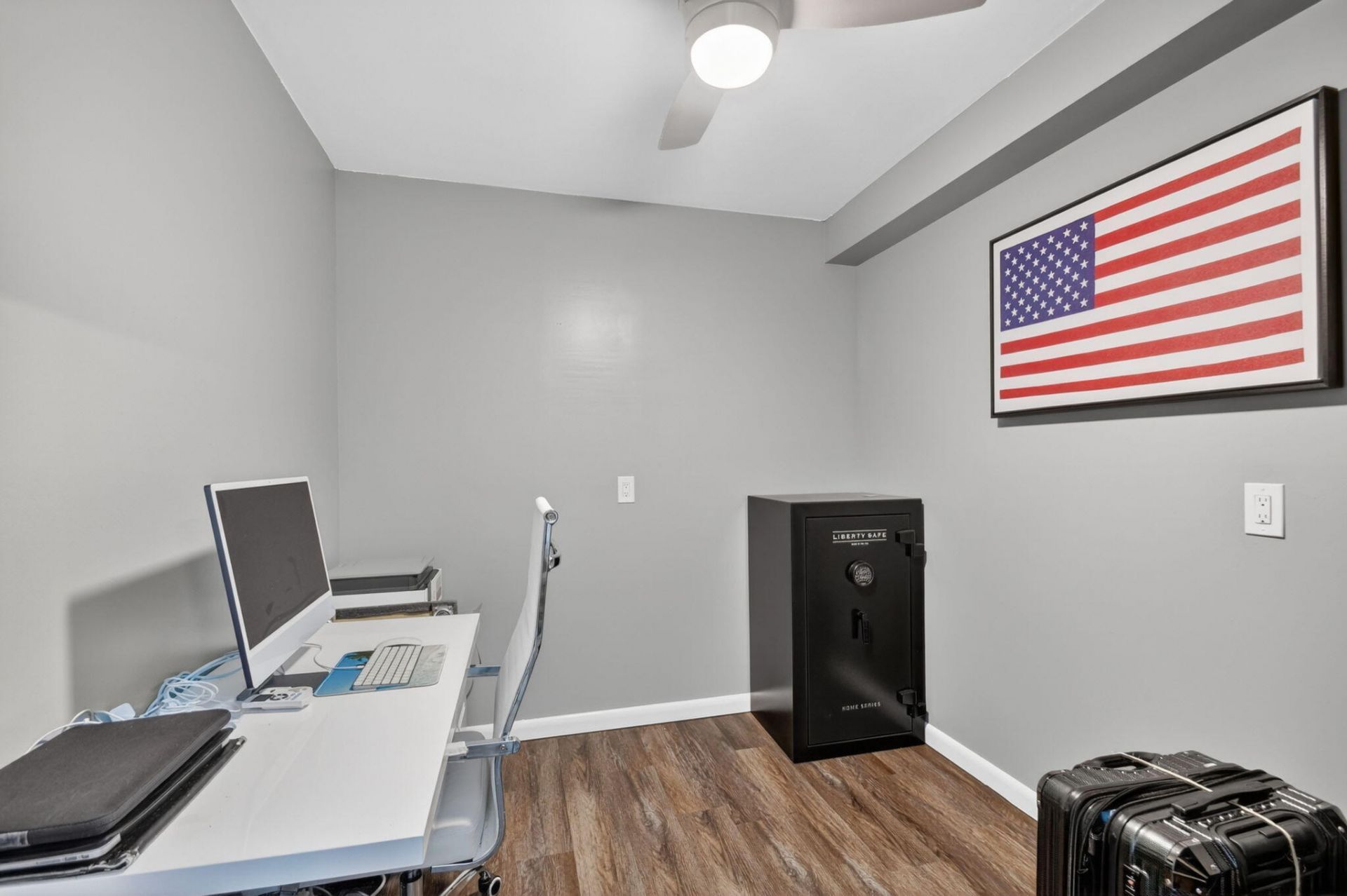 3516 Whitehall Drive, Unit 301, West Palm Beach, FL 33401 Photo