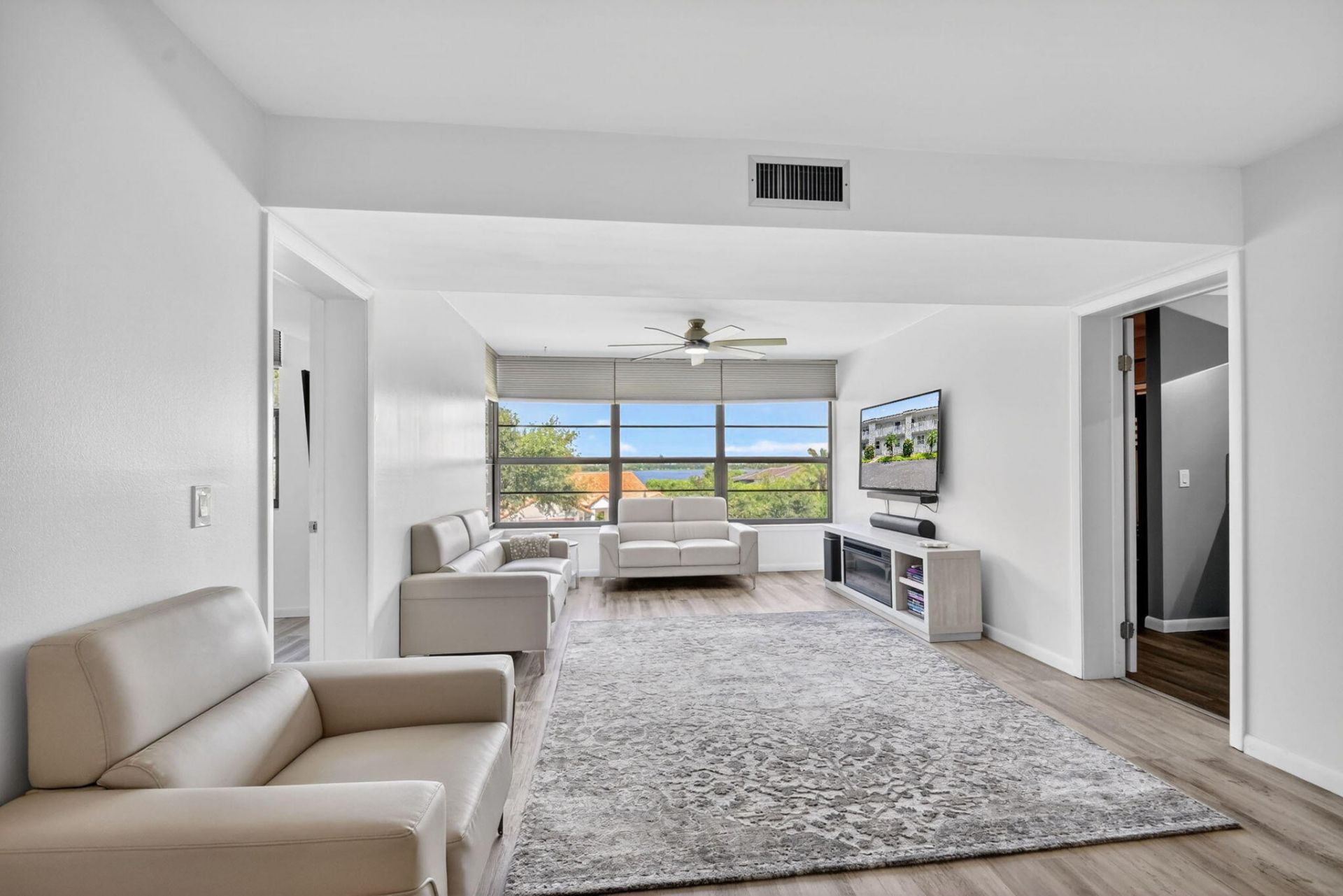 3516 Whitehall Drive, Unit 301, West Palm Beach, FL 33401 Photo