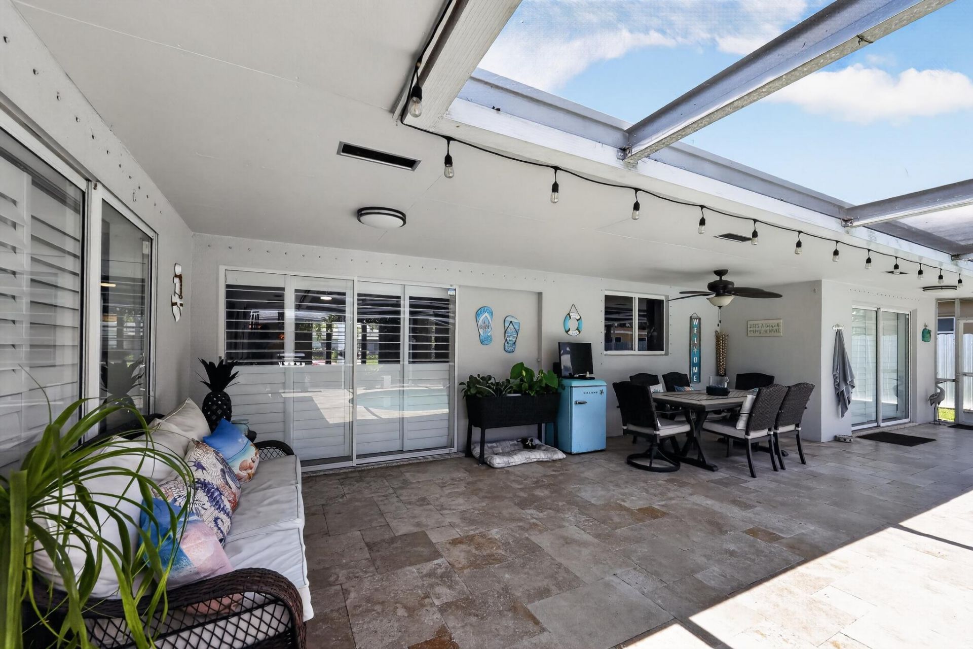 311 NW 93rd Terrace, Pembroke Pines, FL 33024 Photo