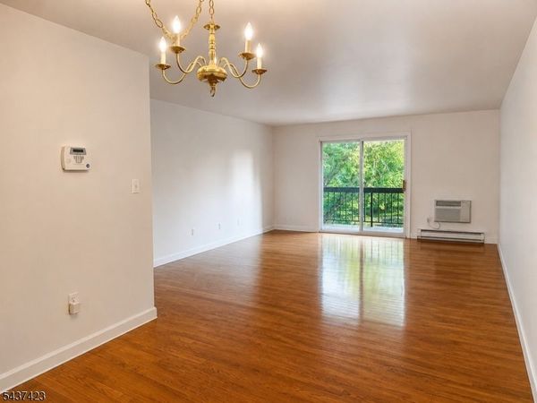 807 Eves Dr 3Q, Hillsborough, NJ 08844
